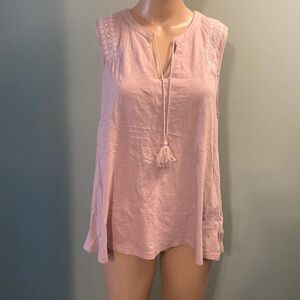 Old navy pink embroidered tank top size large!